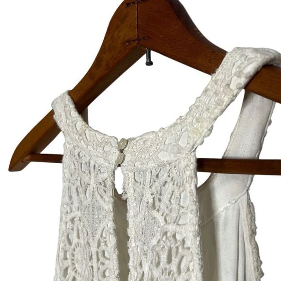 Hollister Halter Neck Knee Length Dress - Picture 4 of 10